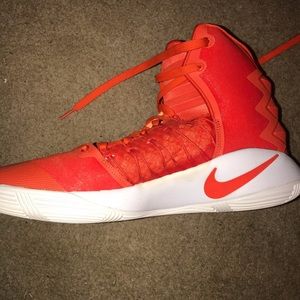 Nike Orange Hyperdunk Zoom